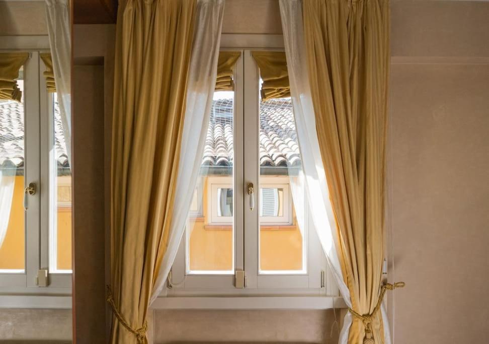 Carbonesi Luxury - Centro Storico Apartman Bologna Kültér fotó