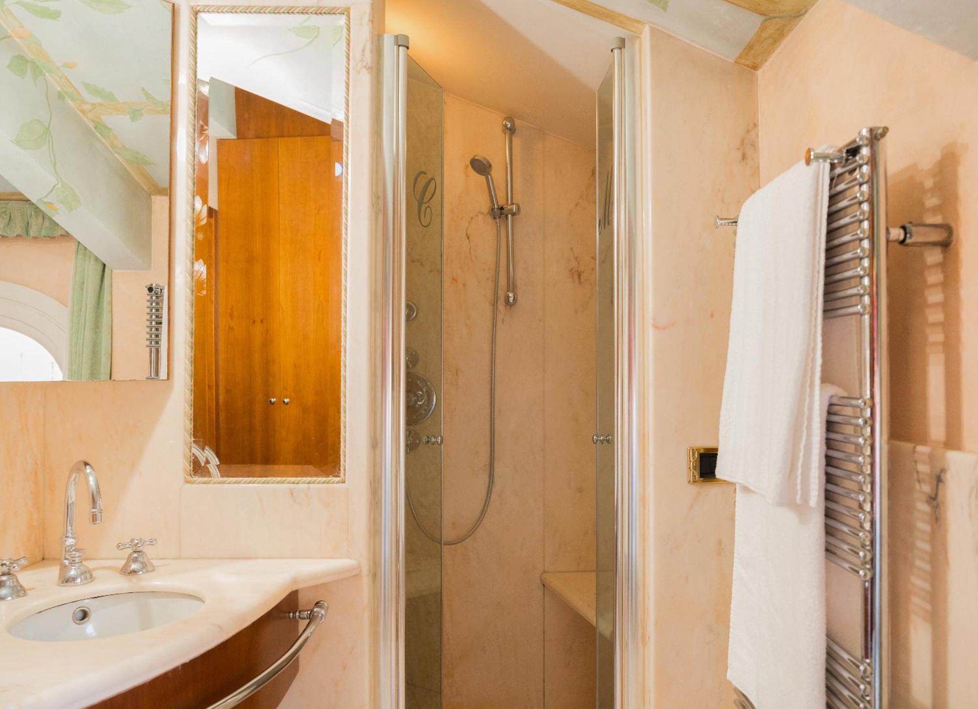 Carbonesi Luxury - Centro Storico Apartman Bologna Kültér fotó